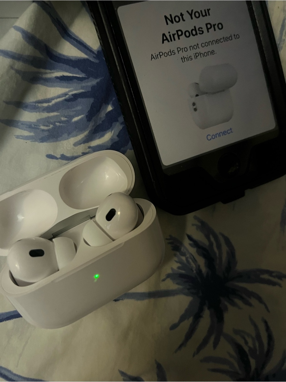 Apple White AirPods Pro (2nd gen ) Wireless Earbuds with Charging Case And Box